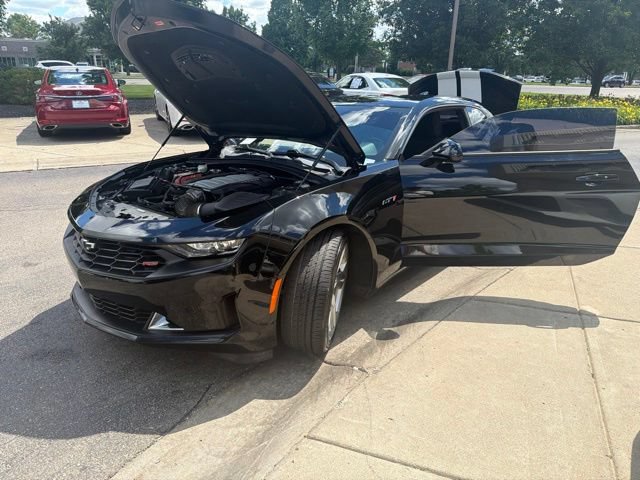 Used 2021 Chevrolet Camaro LT w/ RS Package RWD image 10