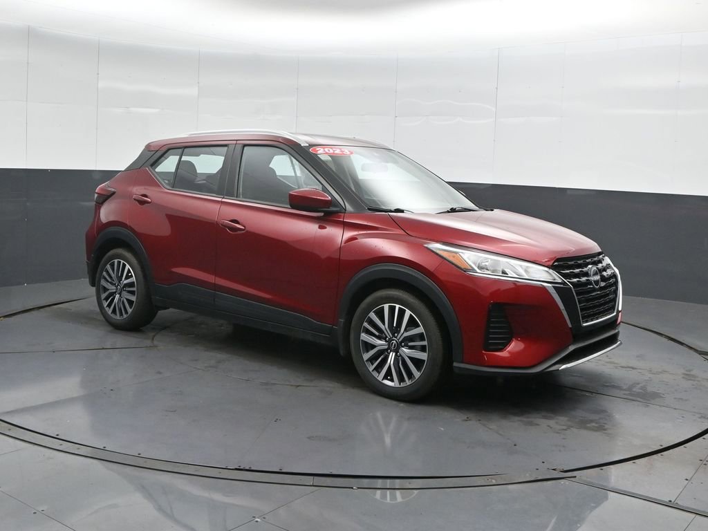 Used 2023 Nissan Kicks SV FWD image 4