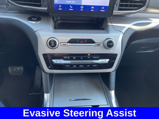 Used 2023 Ford Explorer XLT w/ Equipment Group 202A AWD/4WD image 18