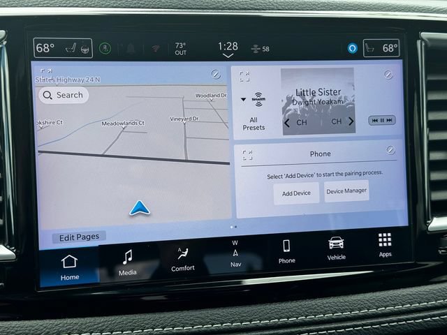 Certified 2025 Chrysler Pacifica Limited FWD image 29