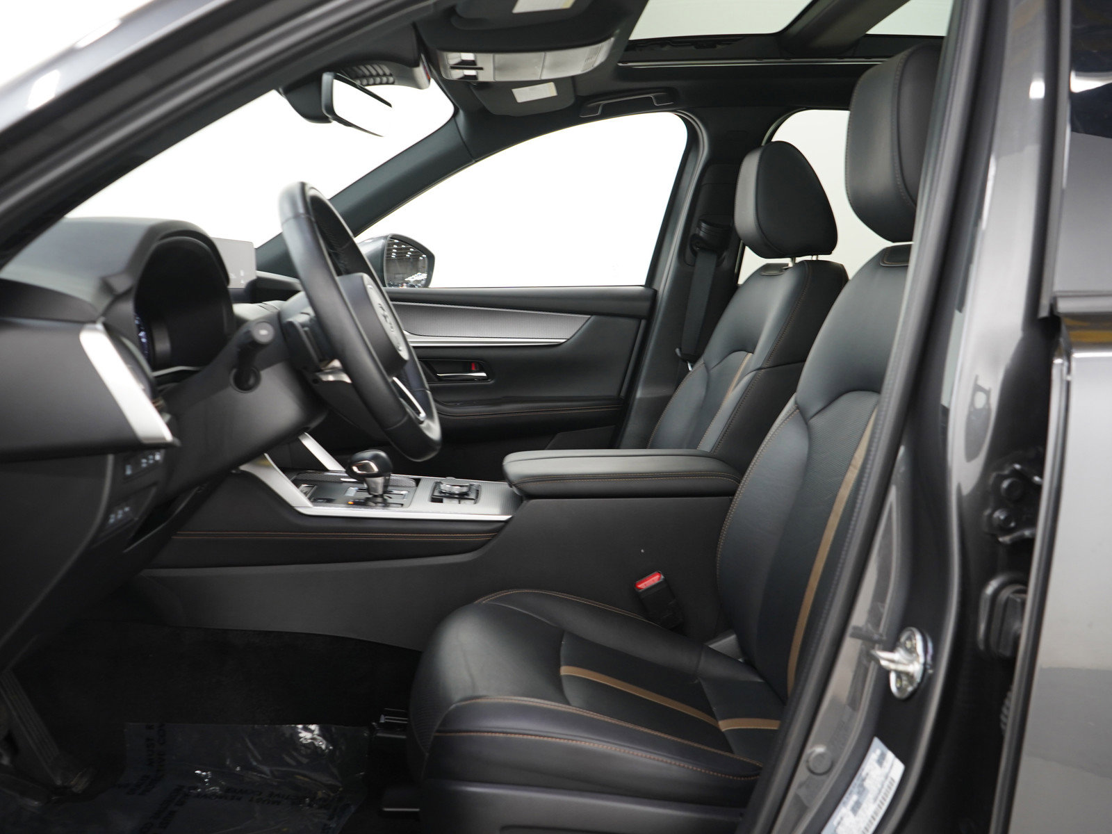 Certified 2024 MAZDA CX-90 Plug-In Hybrid w/ Premium Plus AWD/4WD image 26