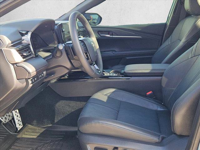 Used 2025 Toyota Camry XSE image 16