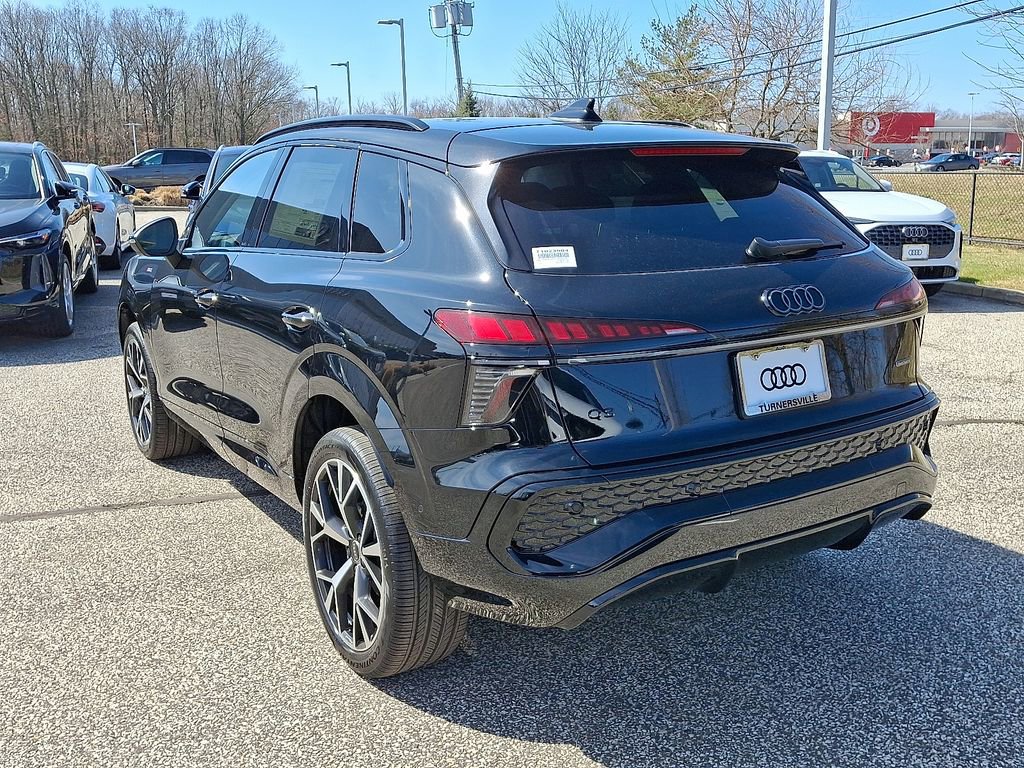 New 2026 Audi Q3 quattro 2.0T AWD/4WD image 3