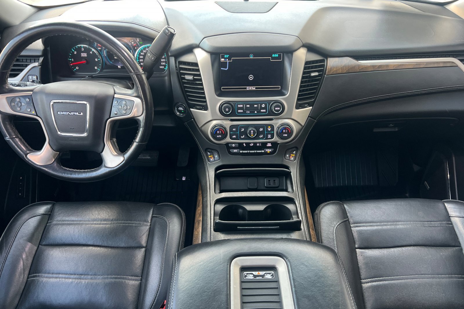 Used 2018 GMC Yukon XL Denali w/ Denali Ultimate Package image 14