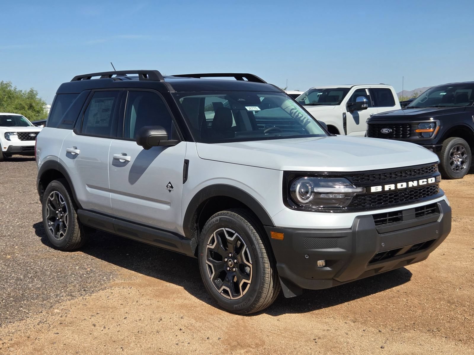 New 2026 Ford Bronco Sport Outer Banks w/ Outer Banks Tech Package+ AWD/4WD image 3
