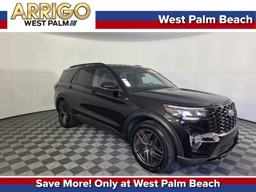 Used 2025 Ford Explorer ST-Line w/ ST-Line Street Pack image 1