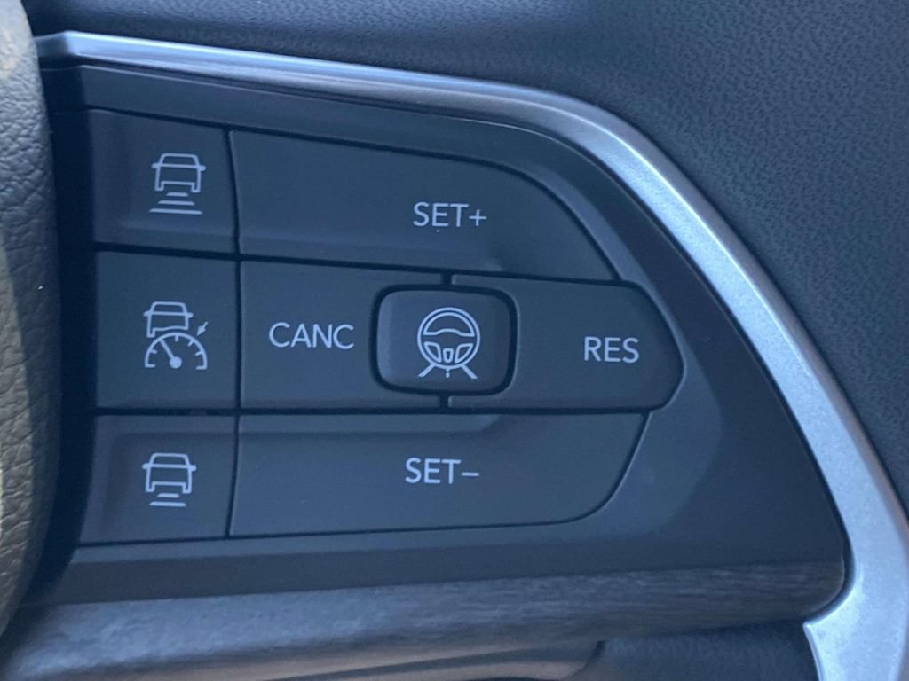 New 2026 Jeep Grand Cherokee Limited w/ Limited Altitude Package RWD image 50