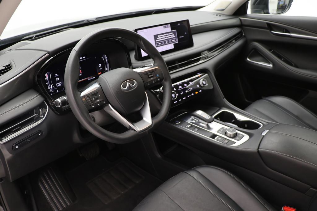 Used 2023 INFINITI QX60 Luxe w/ Vision Package AWD/4WD image 12