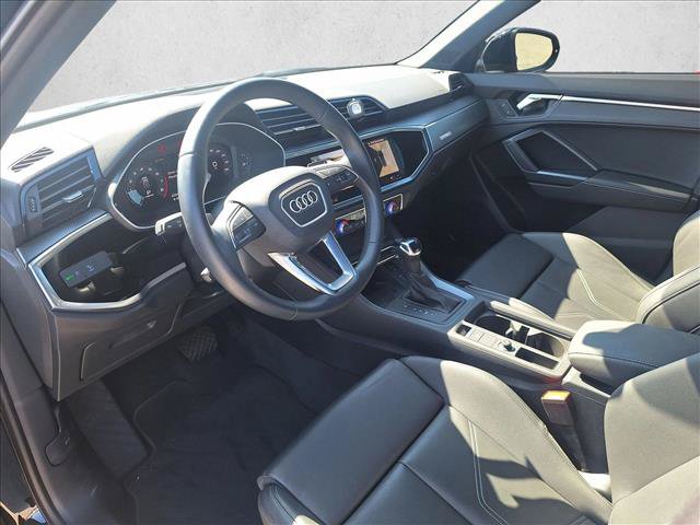 Used 2024 Audi Q3 2.0T Premium Plus w/ Premium Plus Package AWD/4WD image 9