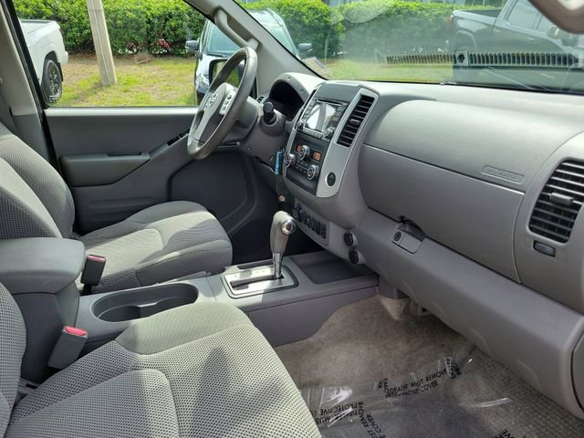 Used 2016 Nissan Frontier SV w/ SV Value Truck Package AWD/4WD image 30