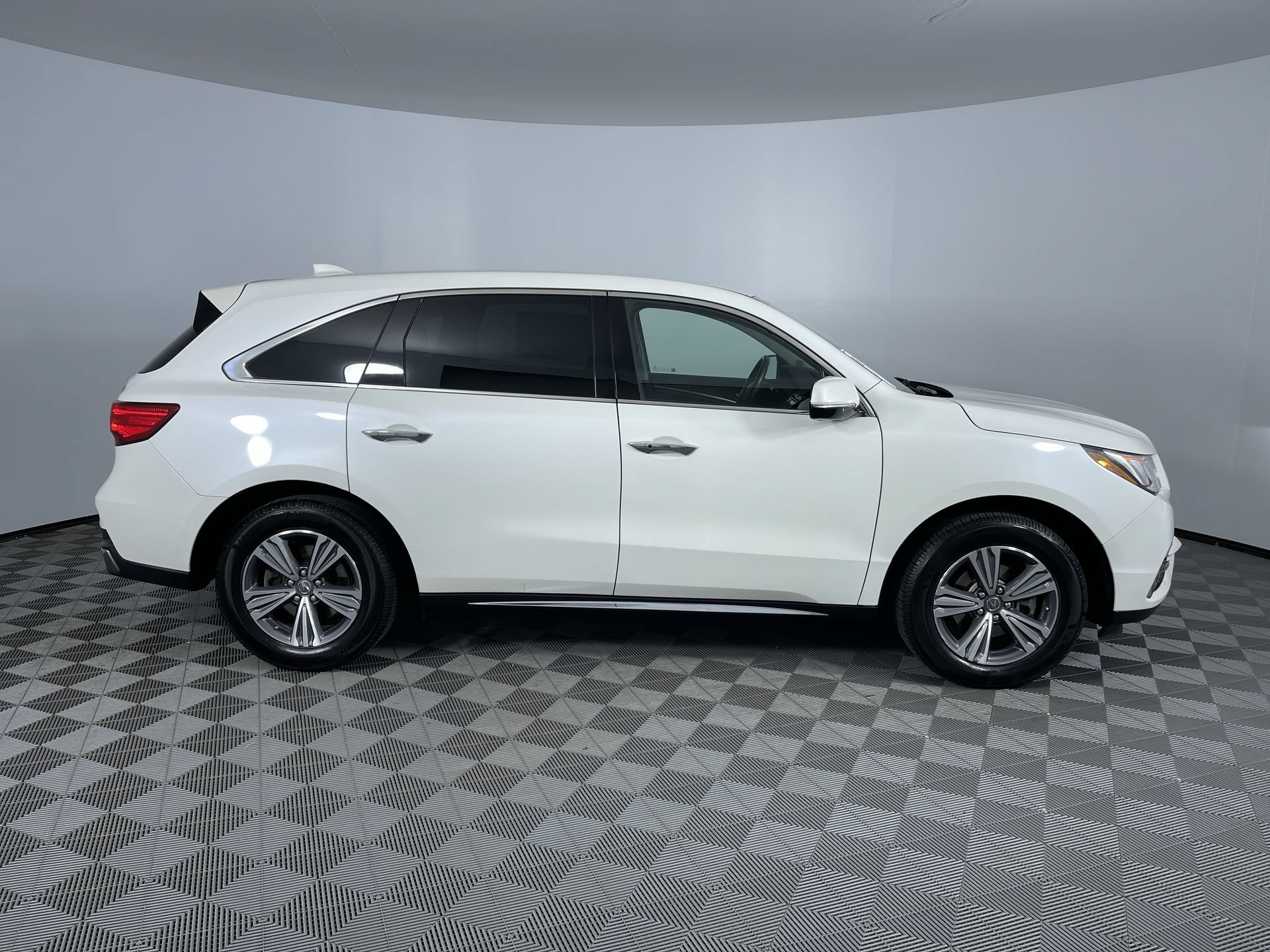 Used 2019 Acura MDX SH-AWD image 10