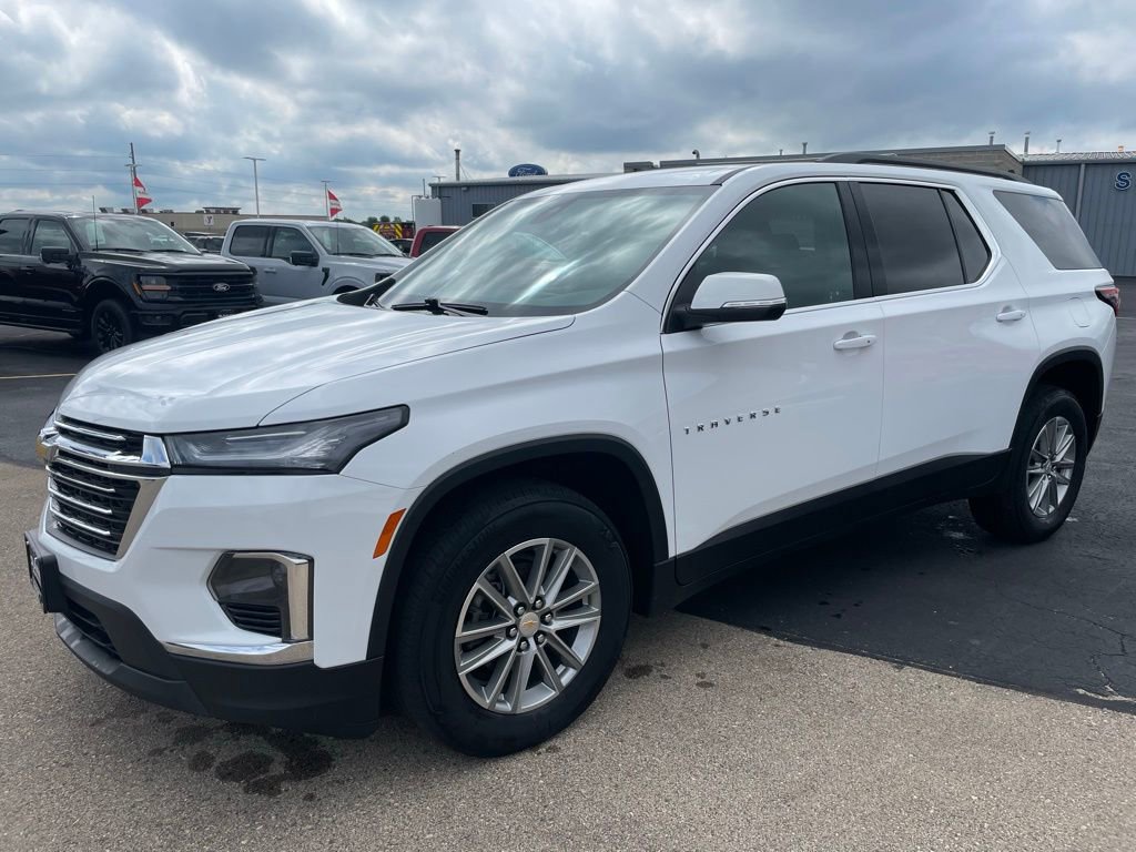 Used 2023 Chevrolet Traverse LT image 6