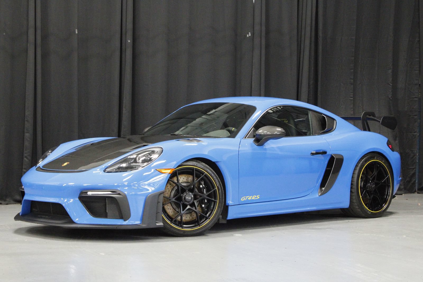 Certified 2024 Porsche 718 Cayman GT4 RS RWD image 1