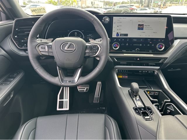 New 2026 Lexus TX 500h AWD image 7