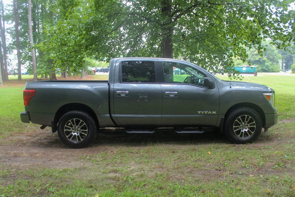 Used 2021 Nissan Titan SV w/ Accessory Utility Package image 2
