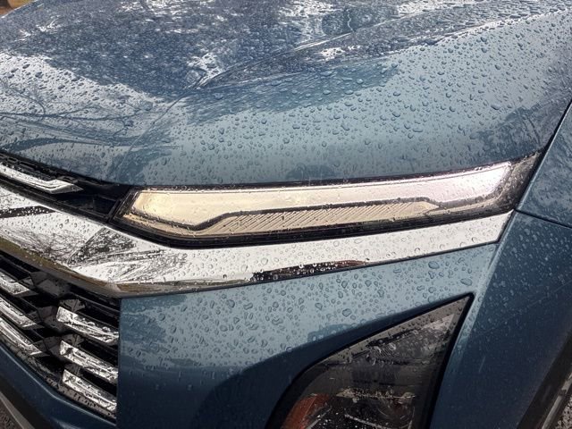 Used 2025 Chevrolet Equinox LT image 9