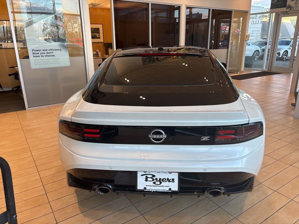 Used 2024 Nissan Z Performance w/ Floor Mat Package image 5