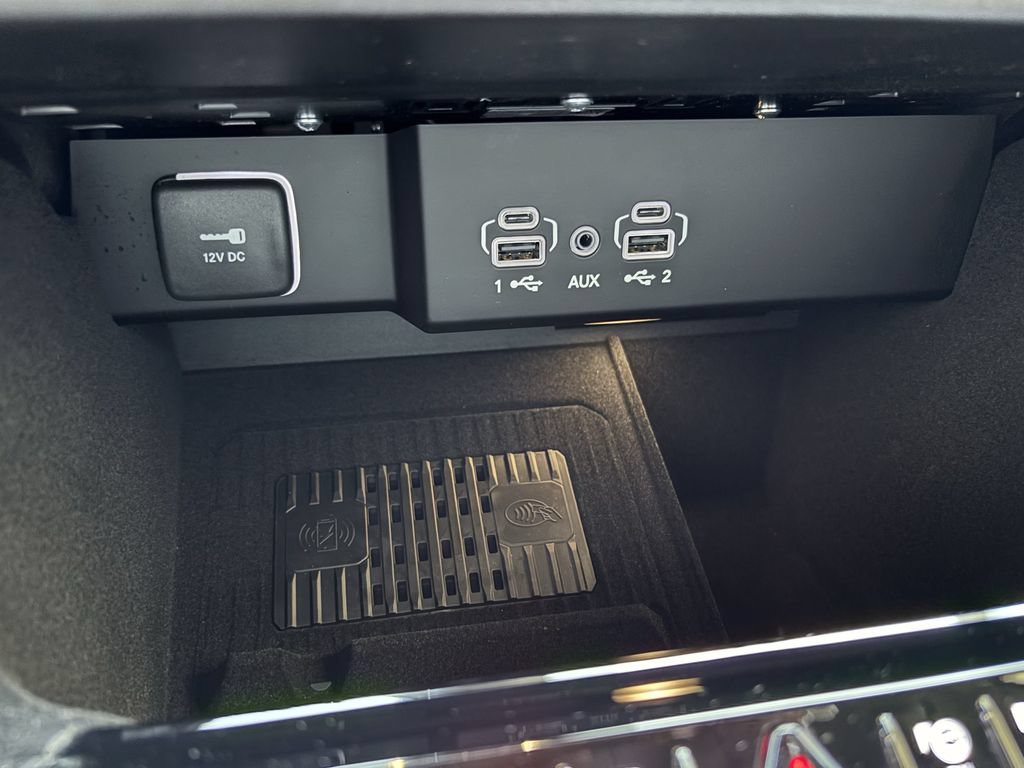 New 2026 Jeep Grand Wagoneer L Limited AWD/4WD image 17