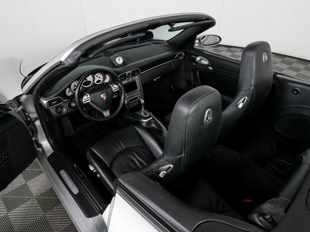 Used 2005 Porsche 911 Carrera S RWD image 37