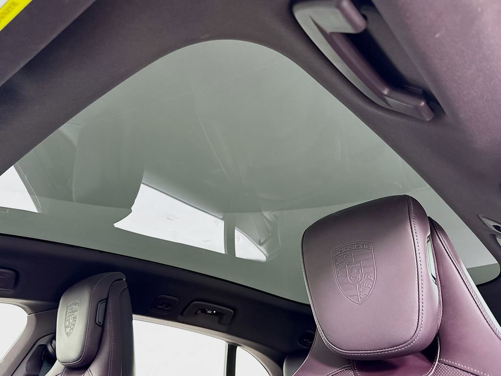 Certified 2023 Porsche Taycan 4 Cross Turismo image 22