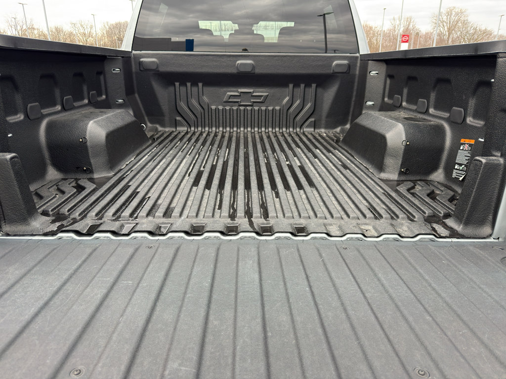 Used 2024 Chevrolet Silverado 1500 LT image 8