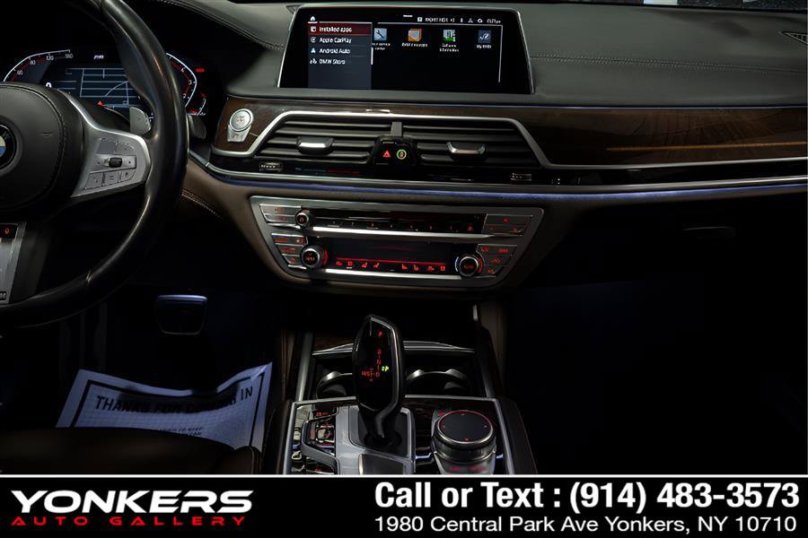 Used 2020 BMW 740i w/ M Sport Package RWD image 30