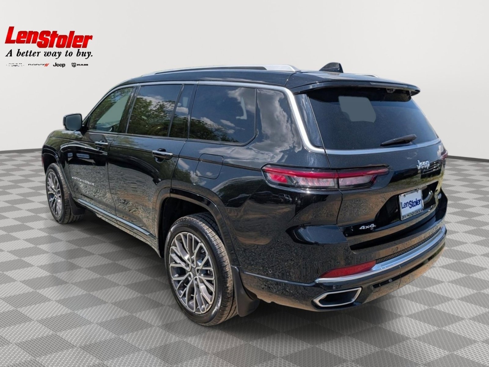 Used 2023 Jeep Grand Cherokee L Summit AWD/4WD image 3