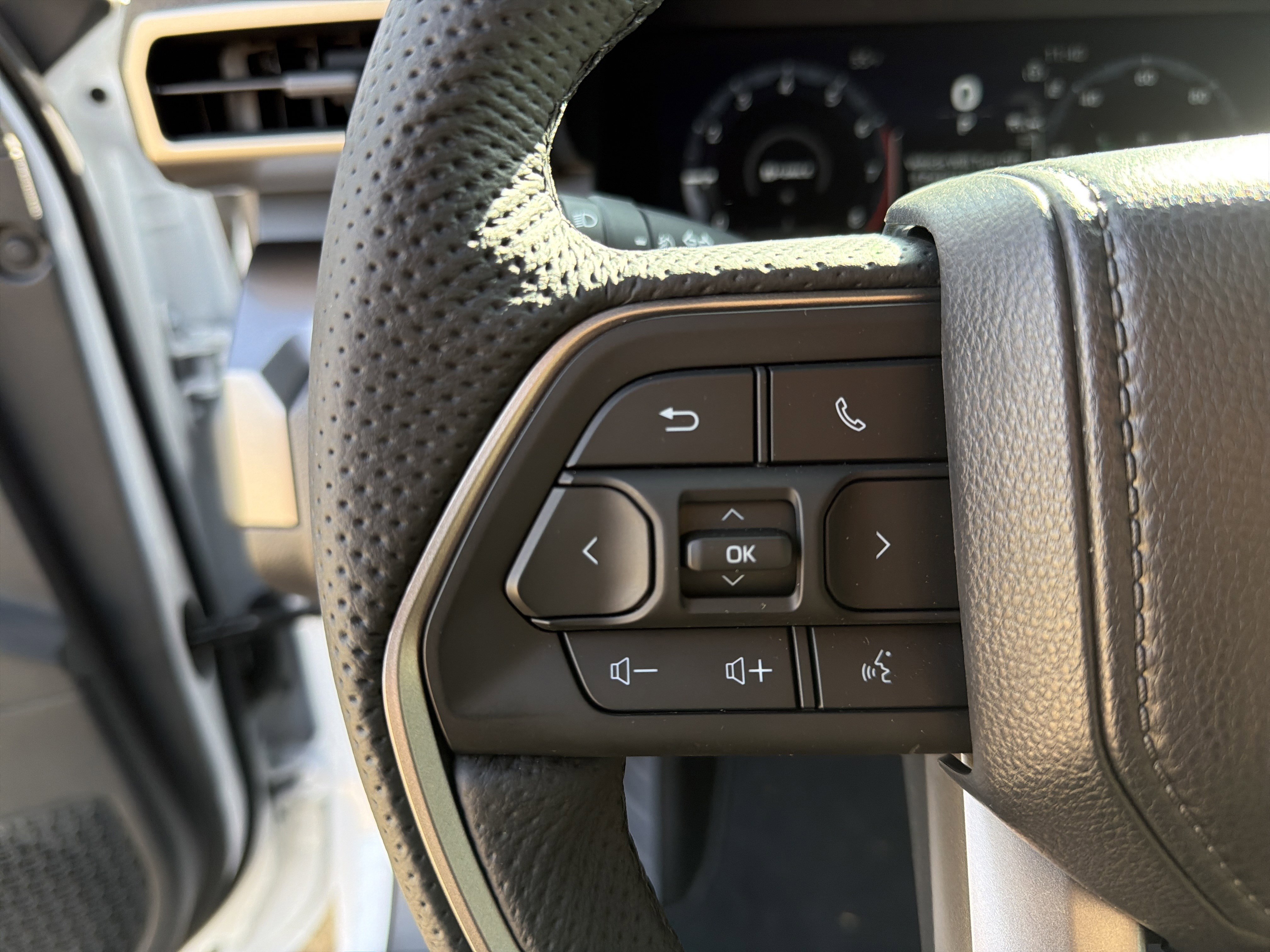 New 2025 Toyota Tacoma TRD Off-Road image 14
