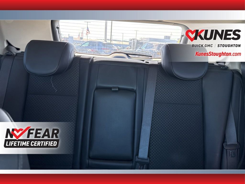 Used 2021 Buick Encore Preferred w/ Safety Package image 29