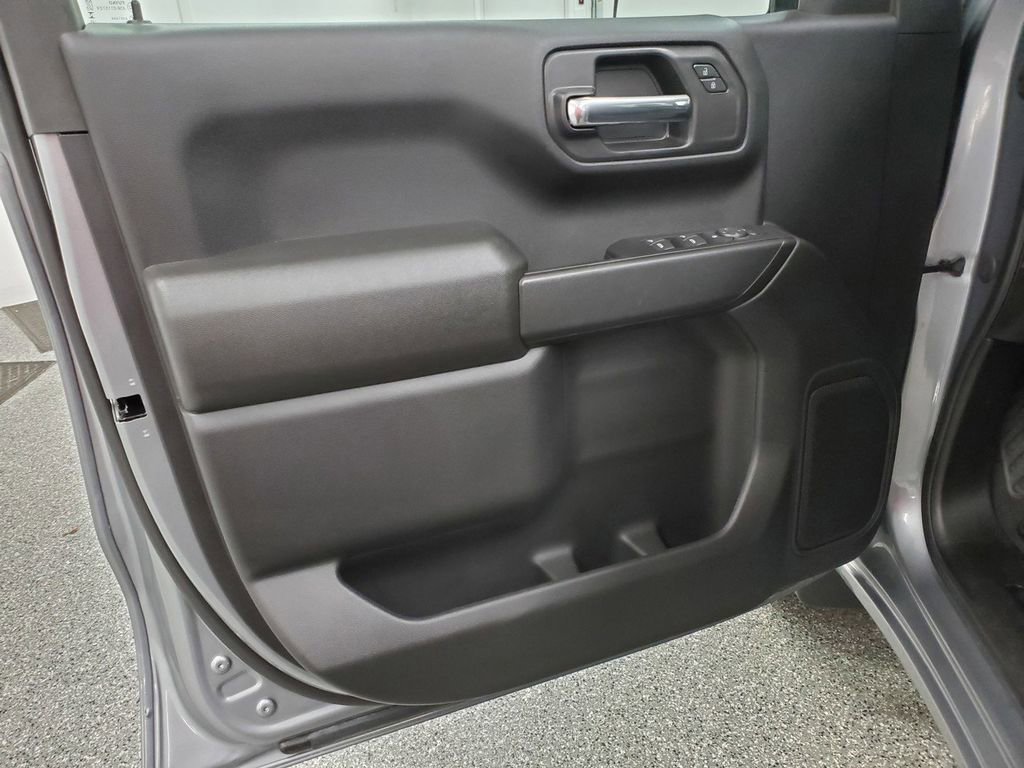 Used 2024 Chevrolet Silverado 1500 Custom image 14