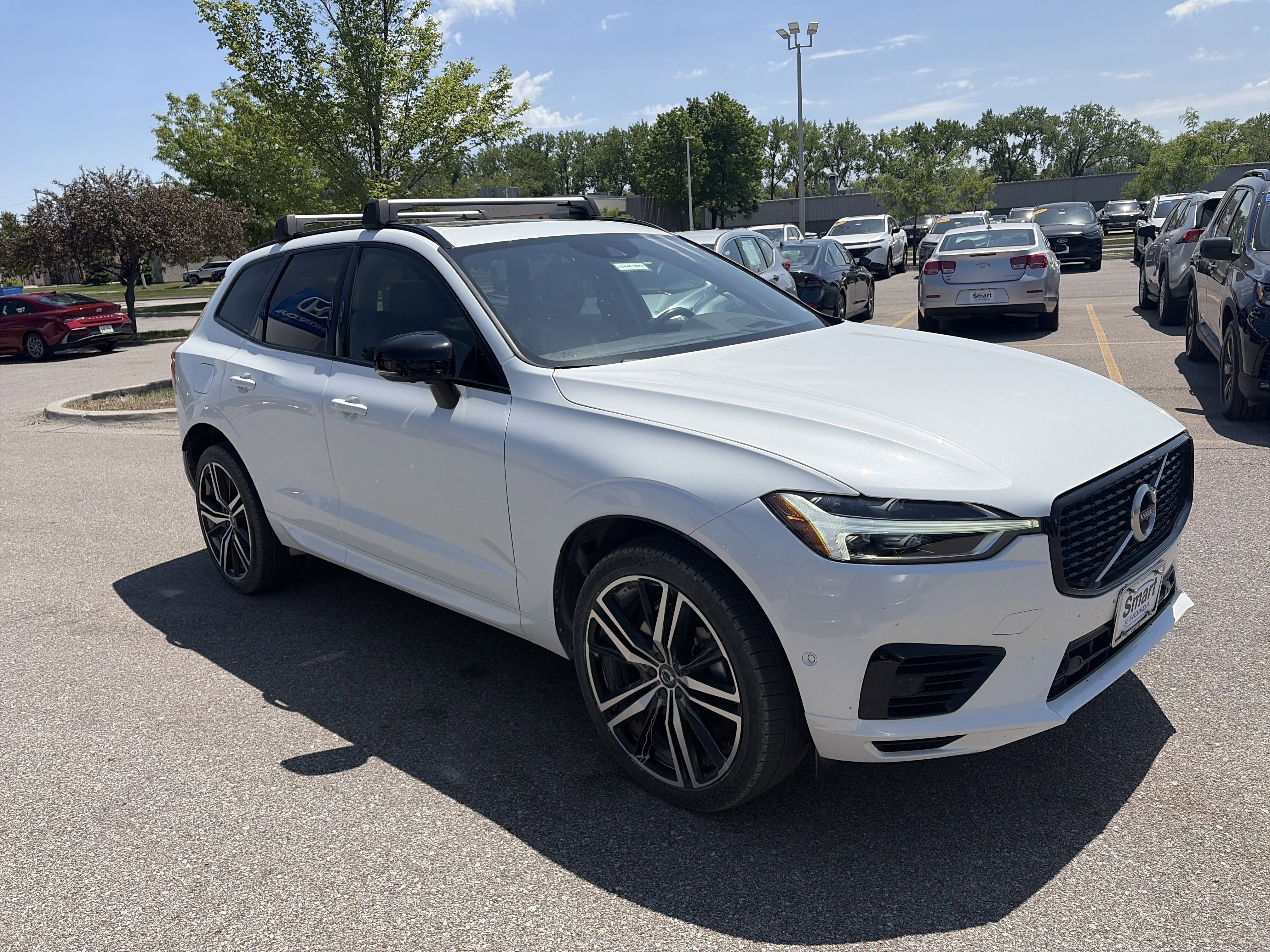 Used 2021 Volvo XC60 T8 R-Design w/ Protection Package Premier AWD/4WD image 4