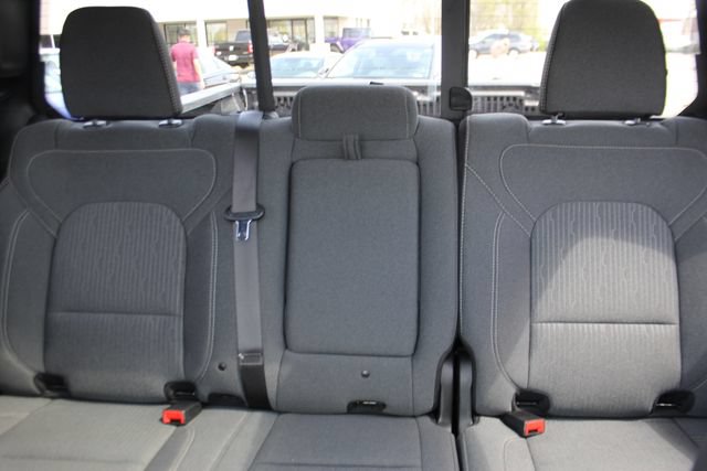 Used 2023 RAM 1500 Big Horn AWD/4WD image 30