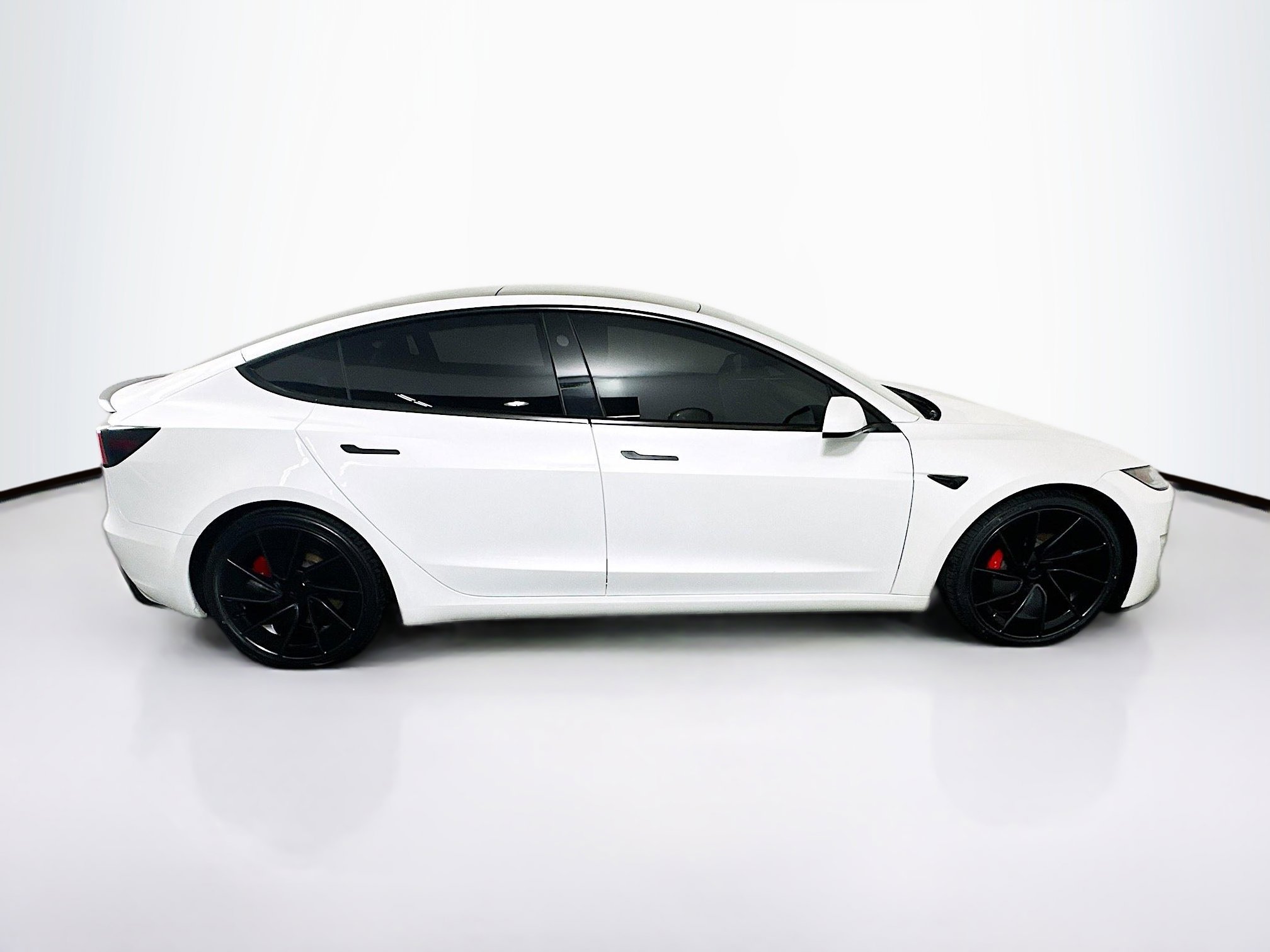 Used 2024 Tesla Model 3 Performance AWD/4WD image 10