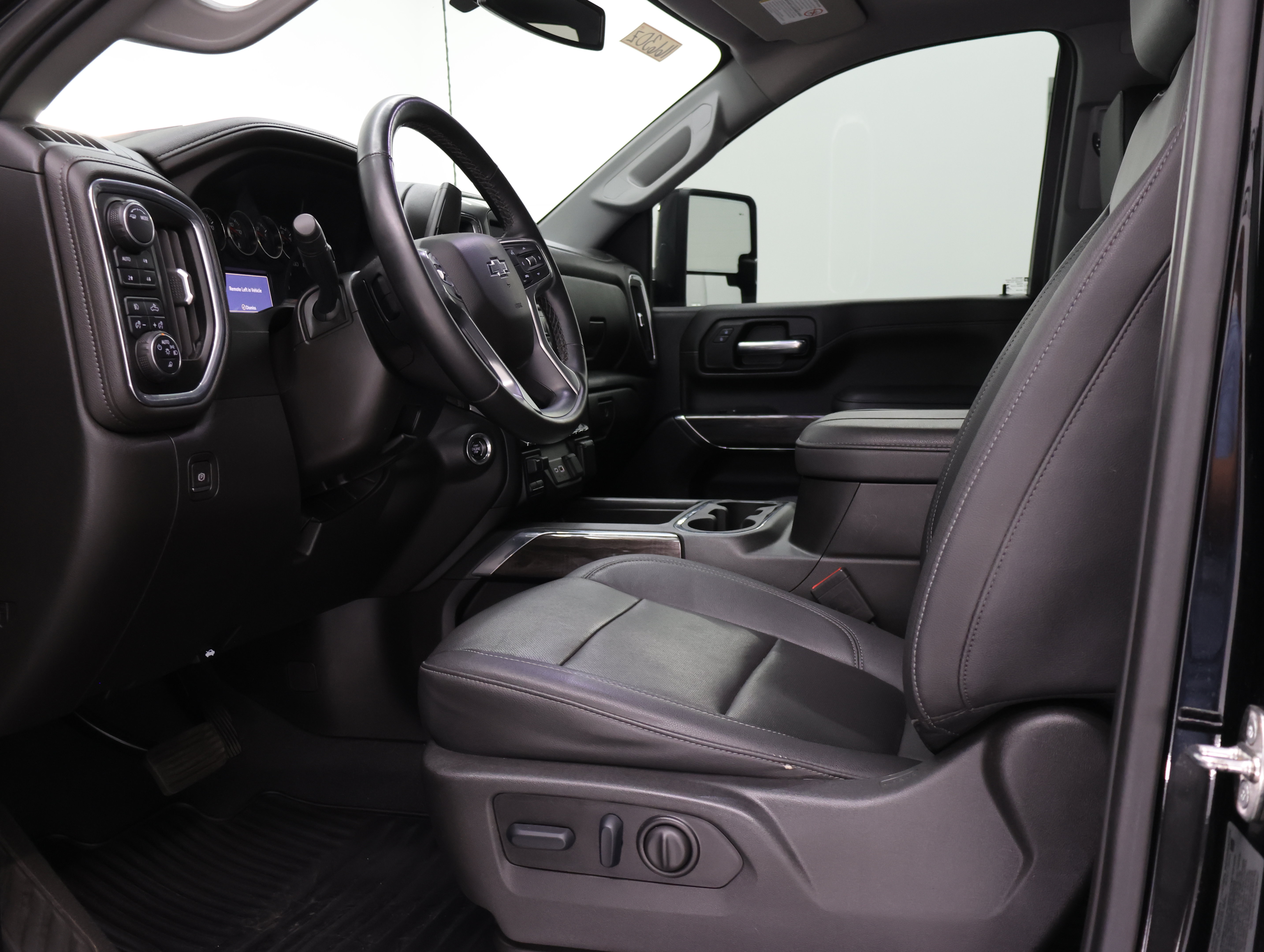 Used 2023 Chevrolet Silverado 2500 LTZ w/ LTZ Plus Package AWD/4WD image 8