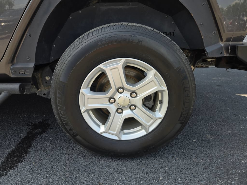 Used 2019 Jeep Wrangler Unlimited Sport S AWD/4WD image 9