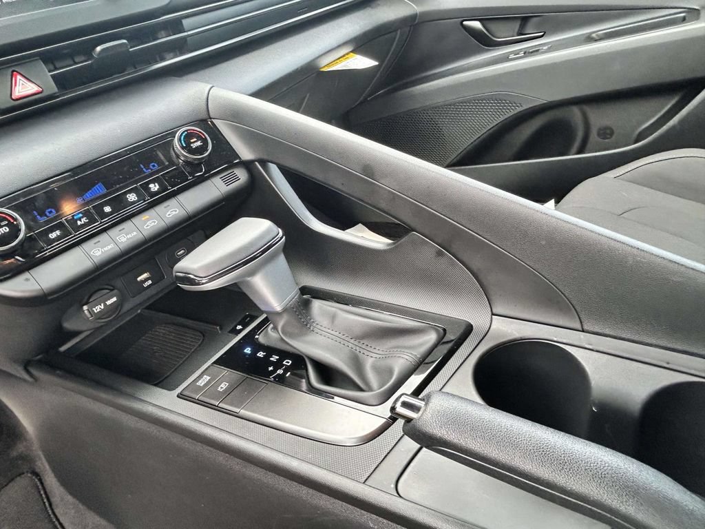 Certified 2026 Hyundai Elantra Sport FWD image 16