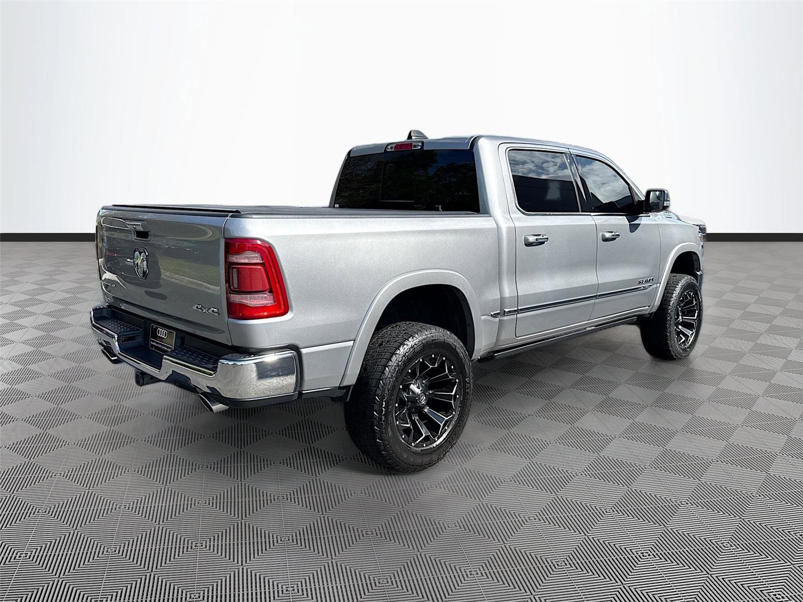 Used 2022 RAM 1500 Limited image 7