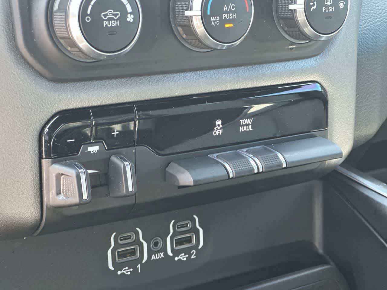 Used 2023 RAM 1500 Big Horn AWD/4WD image 17