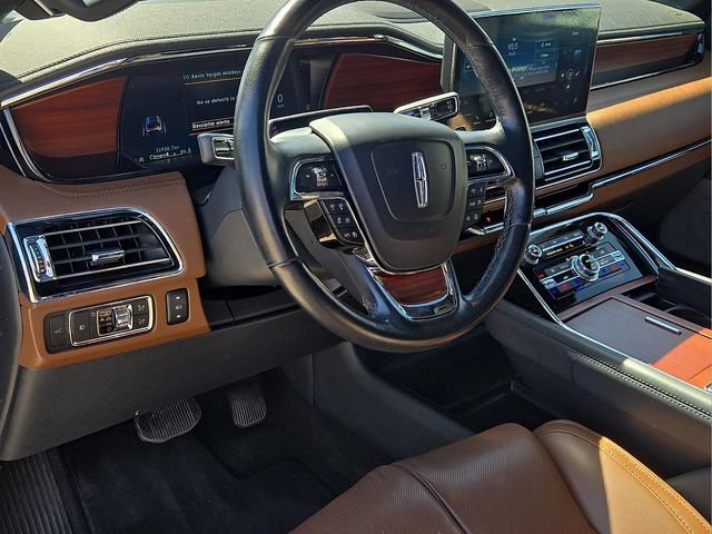 Used 2022 Lincoln Navigator Reserve image 21