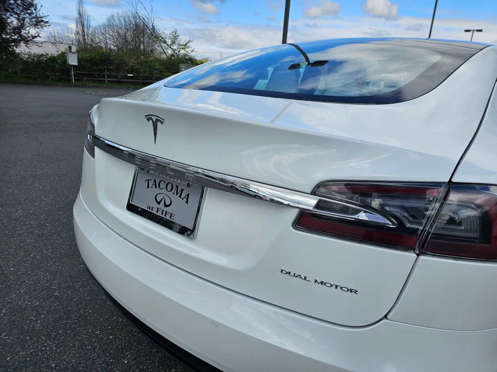 Used 2020 Tesla Model S Long Range image 17