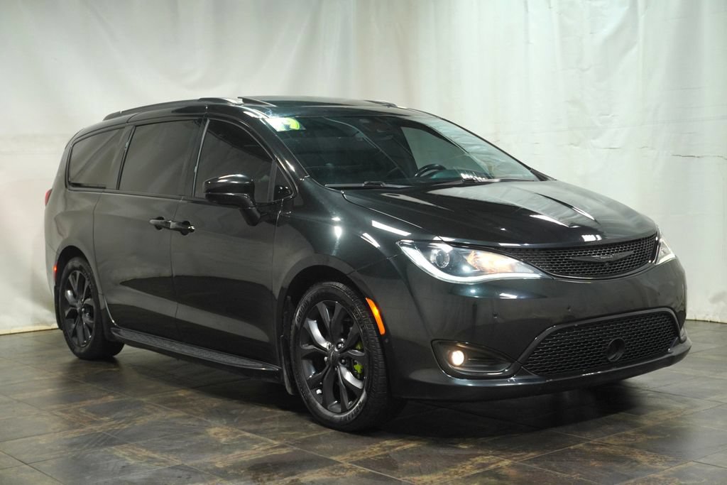 Used 2019 Chrysler Pacifica Touring-L