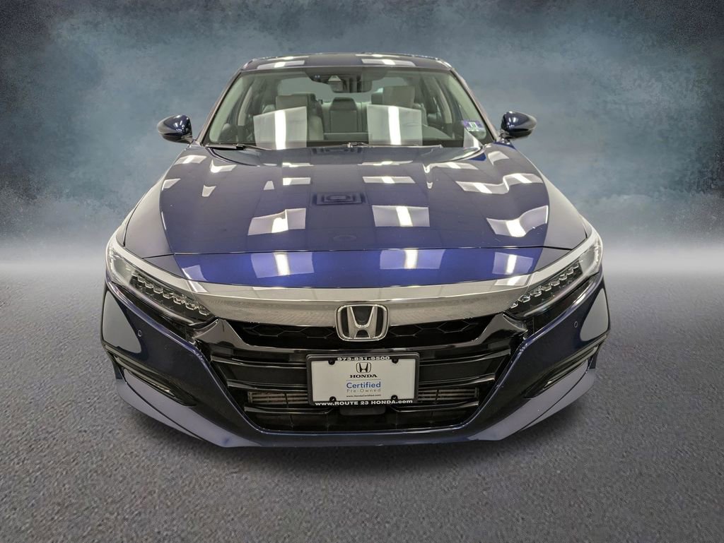 Used 2018 Honda Accord Touring image 2