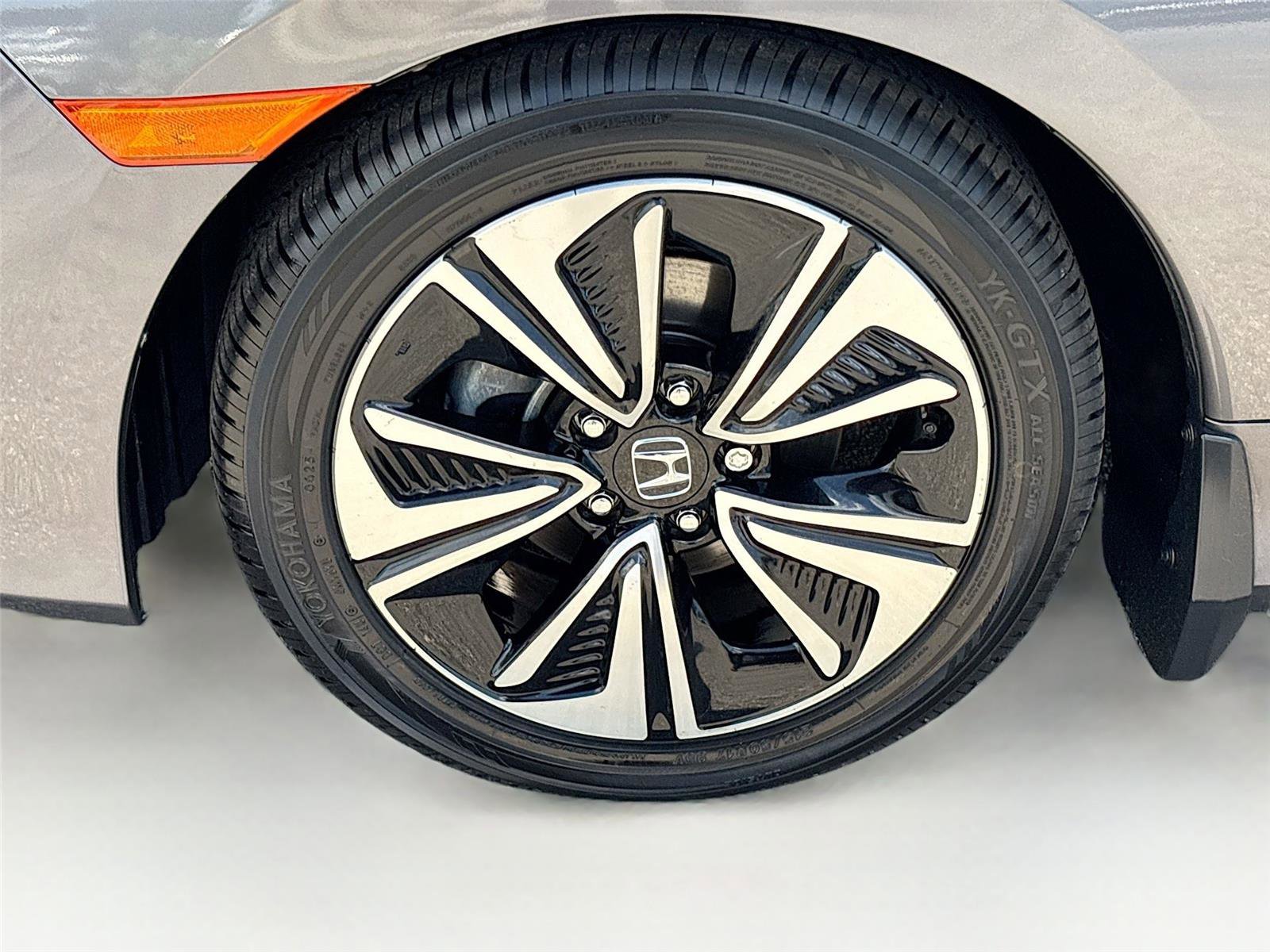 Used 2018 Honda Civic EX-L image 30