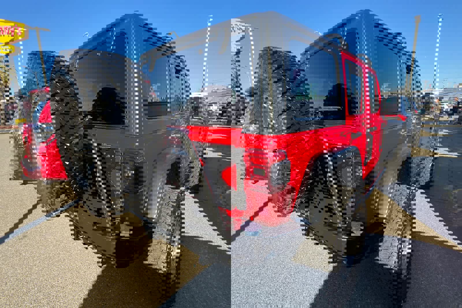 Used 2018 Jeep Wrangler Unlimited Rubicon w/ Steel Bumper Group image 2