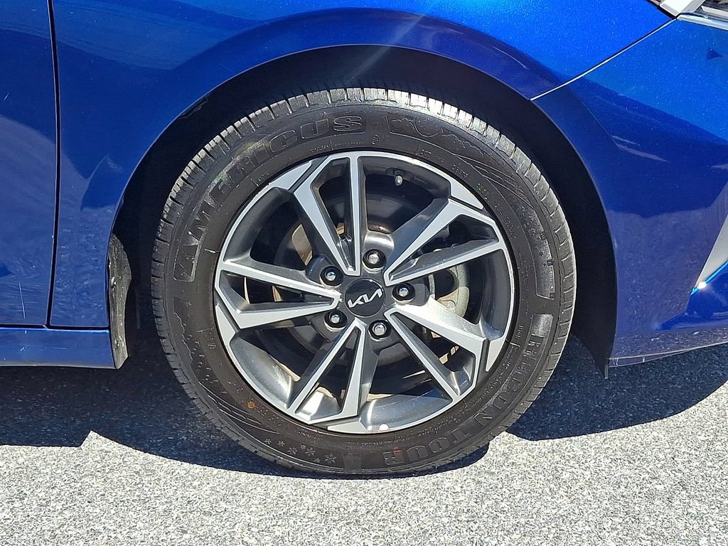 Used 2023 Kia Forte LXS FWD image 10