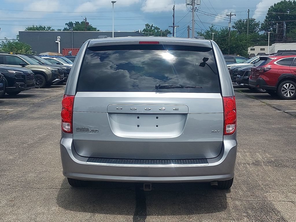 Used 2015 Dodge Grand Caravan SXT FWD image 6