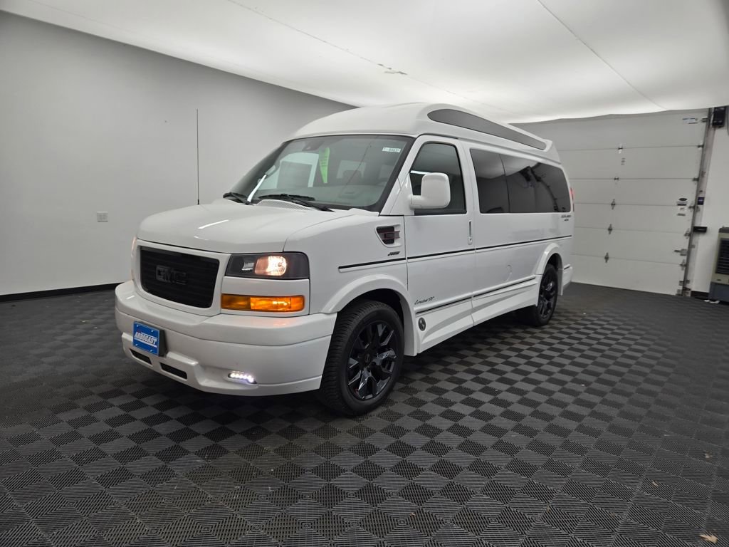 New 2024 GMC Savana 2500 image 10