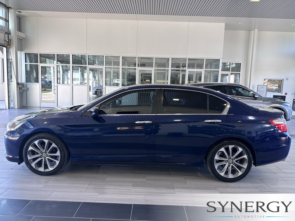 Used 2015 Honda Accord Sport image 11