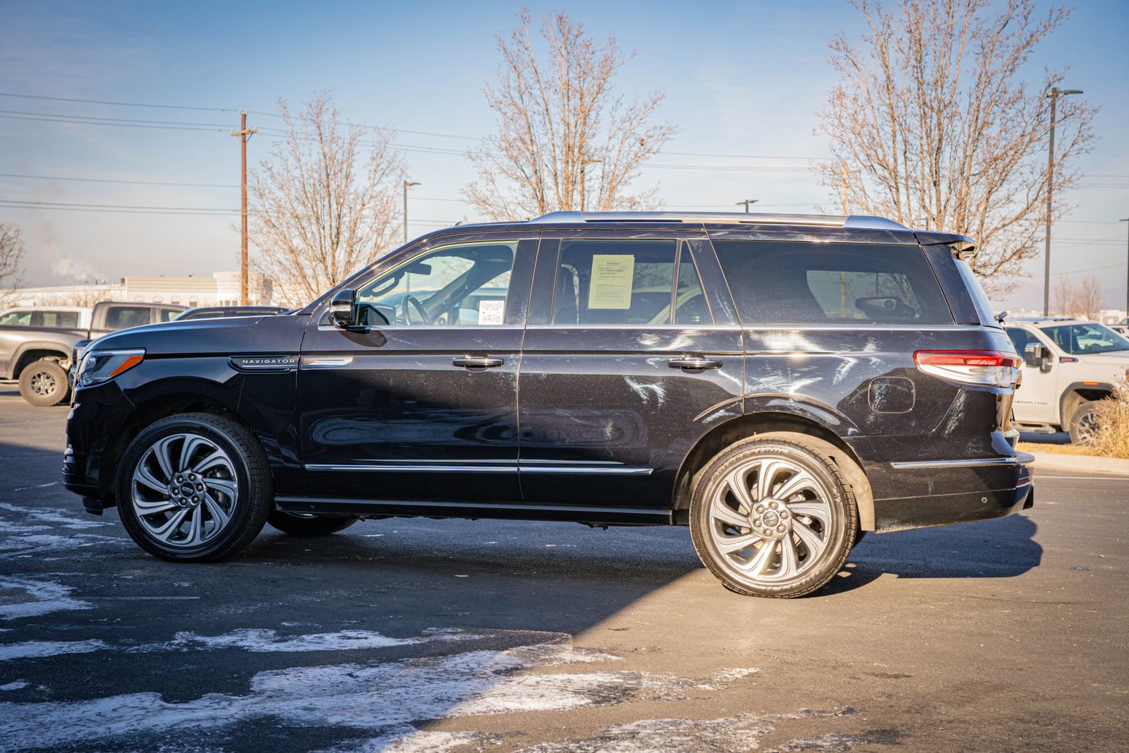 Used 2024 Lincoln Navigator Reserve image 9