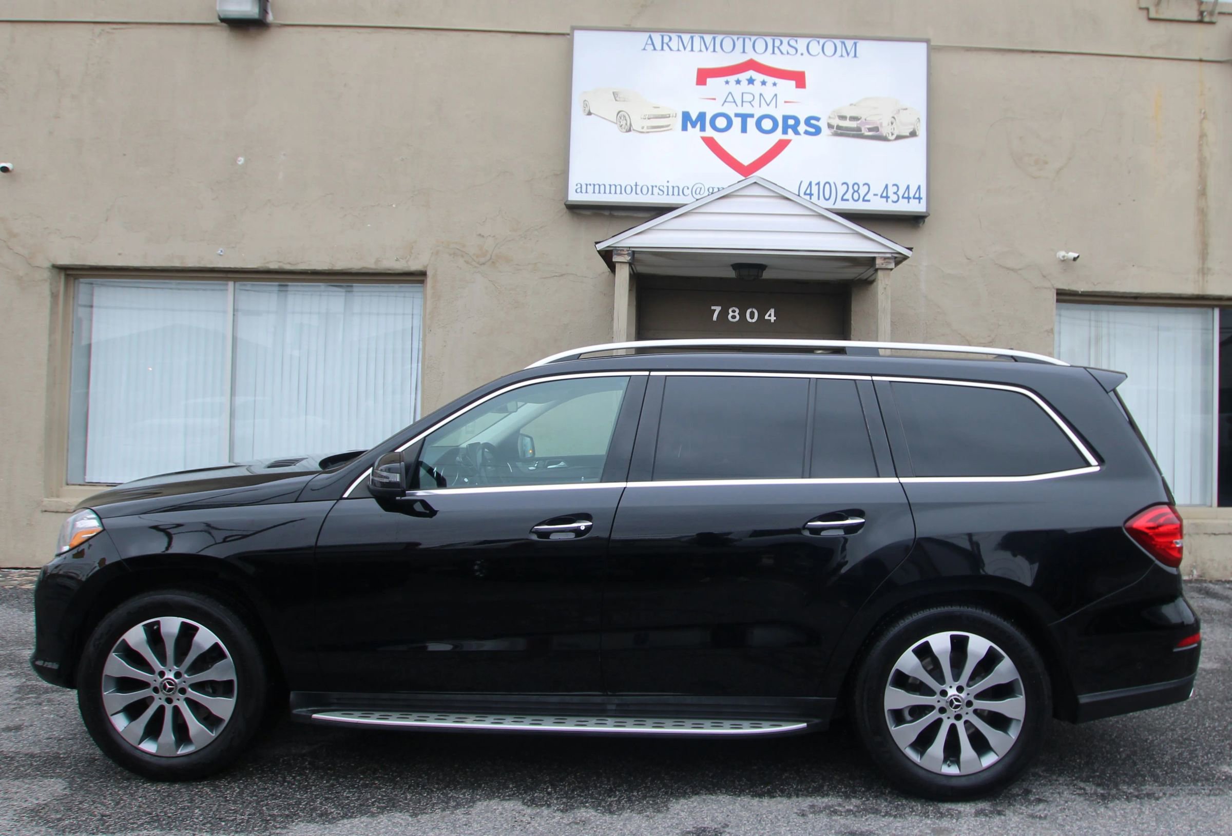 Used 2018 Mercedes-Benz GLS 450 4MATIC w/ Premium Package image 5